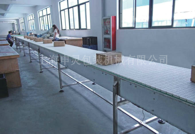 塑鋼網帶輸送機